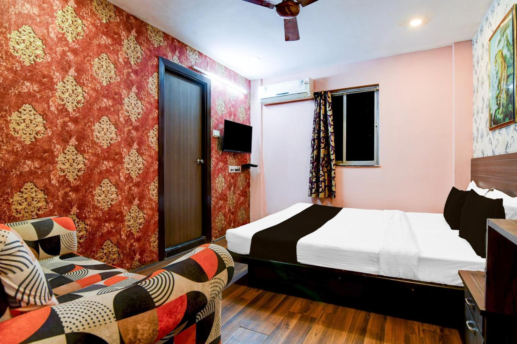Hotel Super Collection O Circus Avenue Road Formerly Rockstar